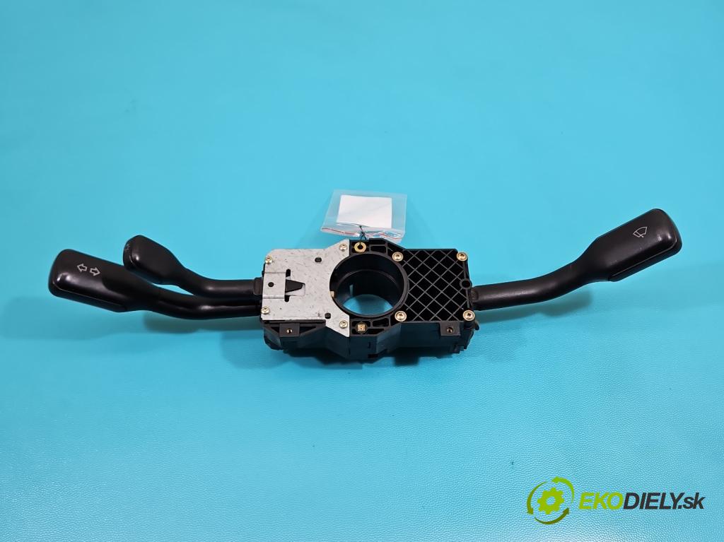 Audi A4 B5 1994-2001 1.8 20V 125 HP manual 92 kW 1781 cm3 4- prepínač komplex: 4D0953513 (Prepínacie páčky pod volantom)