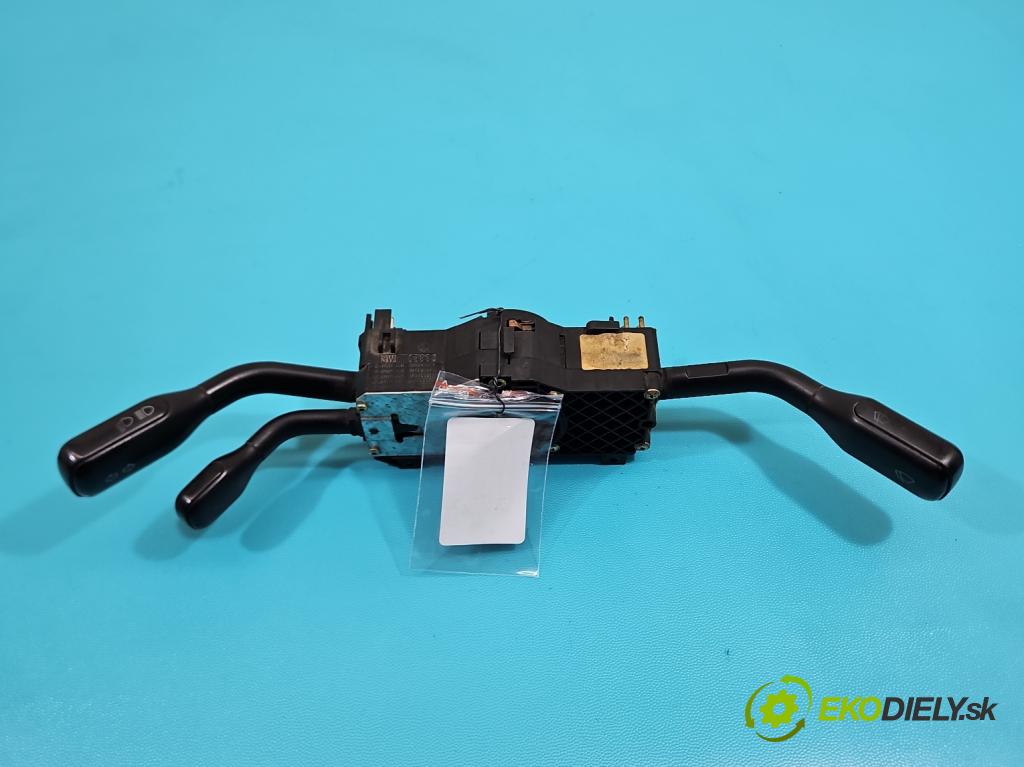 Audi A4 B5 1994-2001 1.8 20V 125 HP manual 92 kW 1781 cm3 4- prepínač komplex: 4D0953513 (Prepínacie páčky pod volantom)