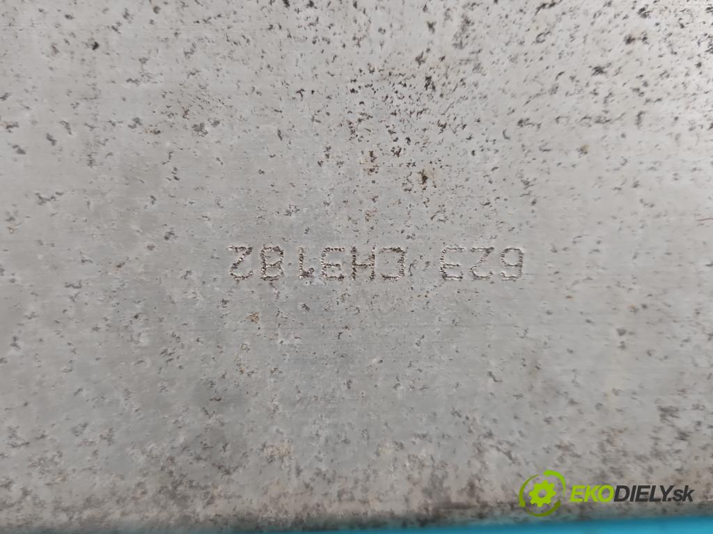 Audi A4 B7 2004-2008 1.8 T 20V 163 HP manual 120 kW 1781 cm3 5- výstuha nárazník predné 629CH91B2