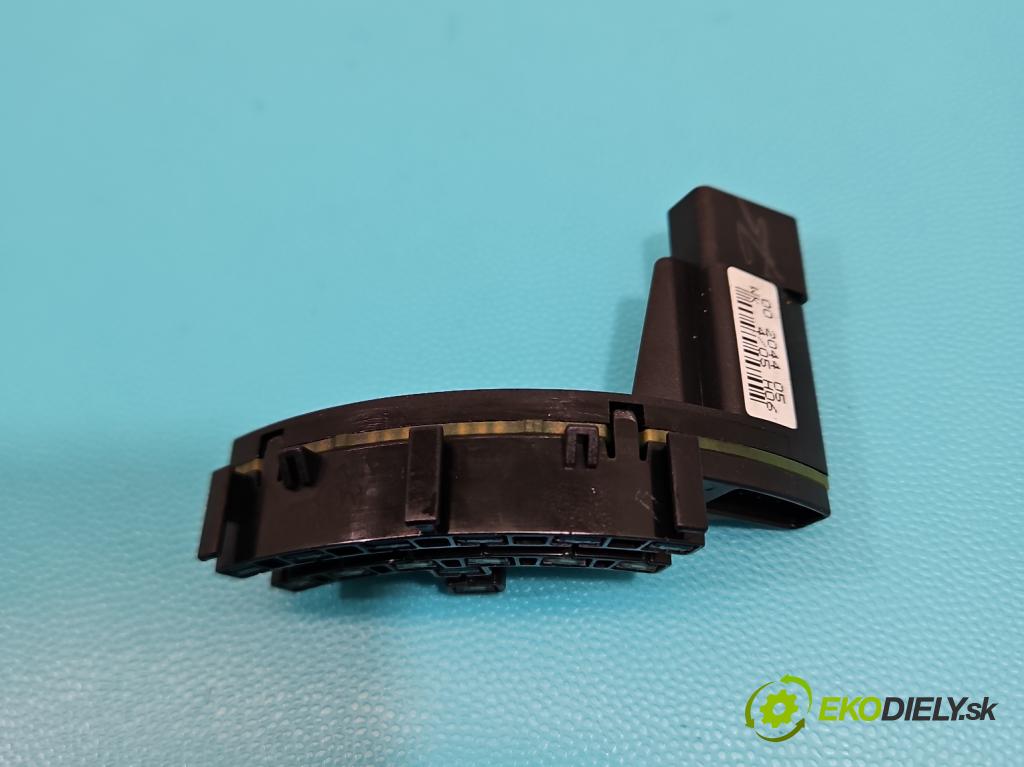 Audi A4 B7 2004-2008 1.8 T 20V 163 HP manual 120 kW 1781 cm3 5- snímač uhla otočenie: 00204405