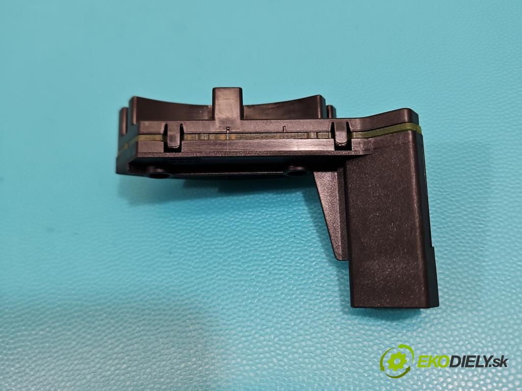 Audi A4 B7 2004-2008 1.8 T 20V 163 HP manual 120 kW 1781 cm3 5- snímač uhla otočenie: 00204405