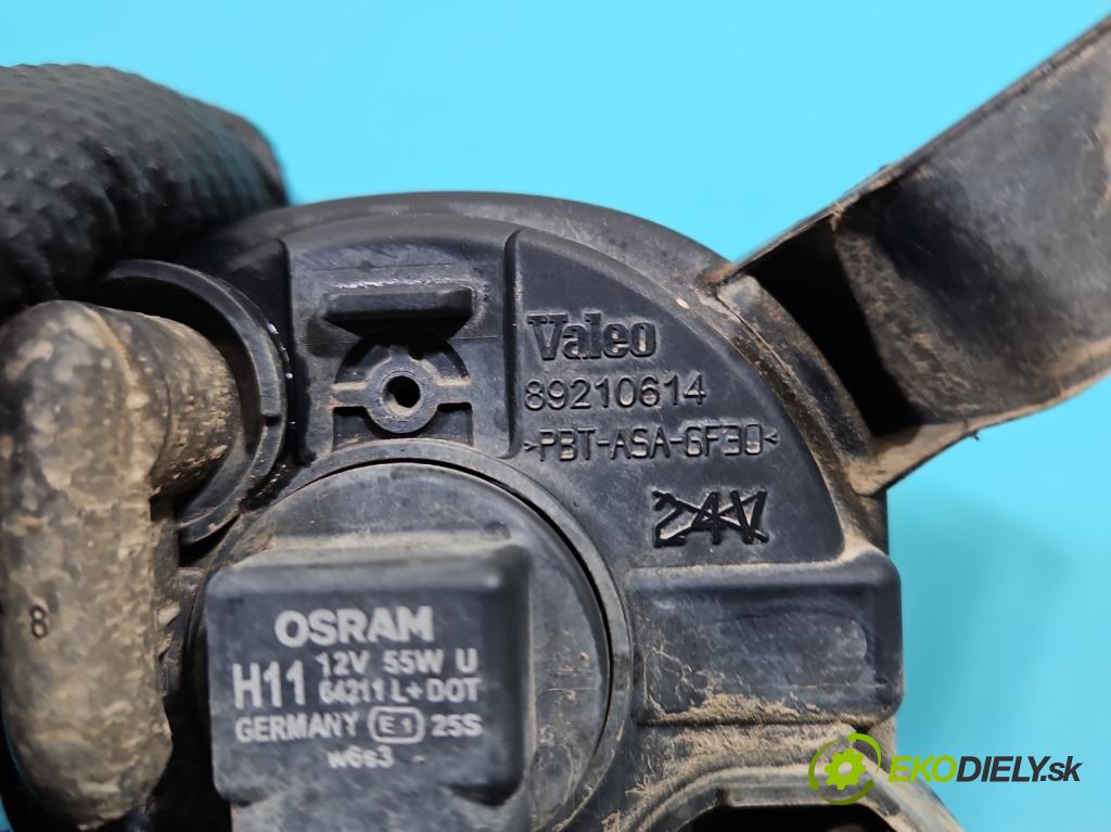 Audi A4 B7 2004-2008 1.8 T 20V 163 hp manual 120 kW 1781 cm3 5- Halogen pravý 8E0941700C (Klika dveří ostatní)