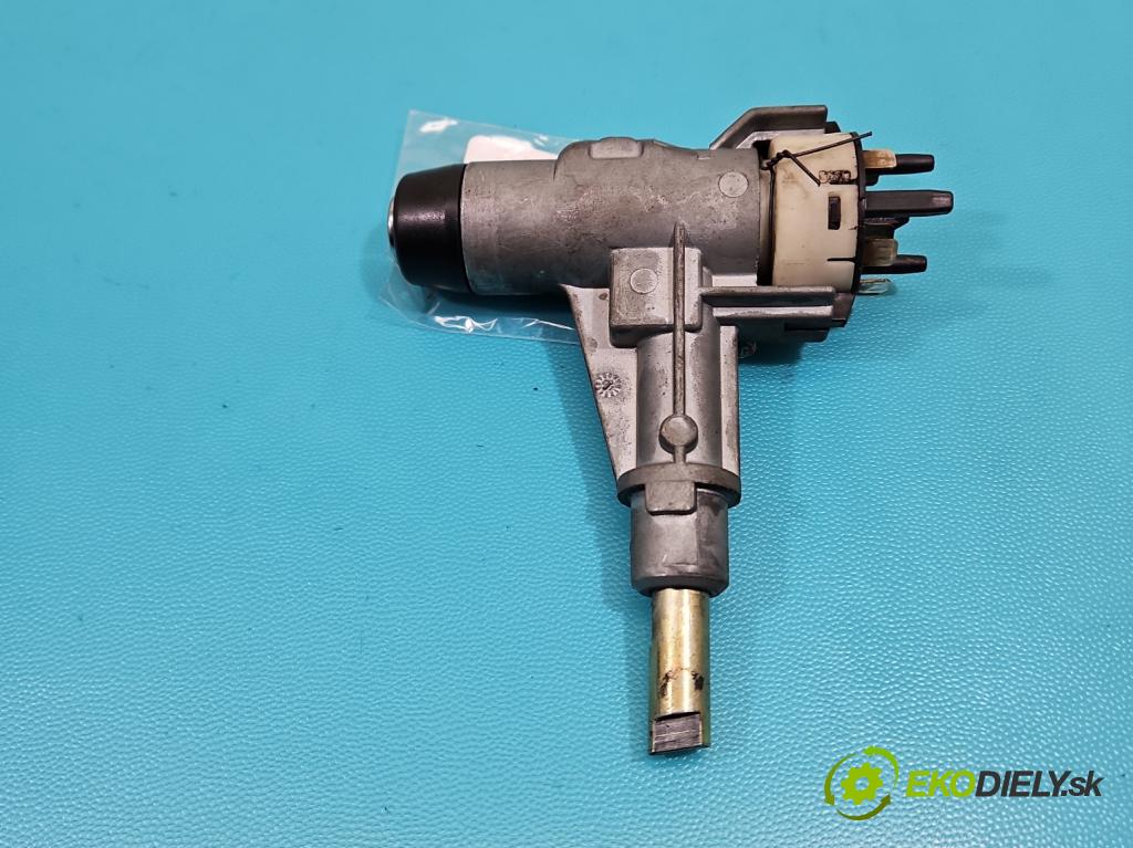 Audi 80 B4 1991-1994 2.0 90 HP manual 66 kW 1984 cm3 4- Spínačka 893905851D (Spínacia skrinka)