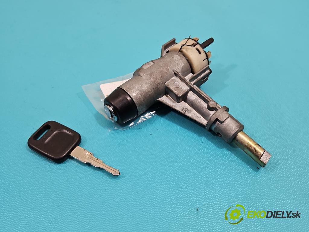 Audi 80 B4 1991-1994 2.0 90 HP manual 66 kW 1984 cm3 4- Spínačka 893905851D (Spínacia skrinka)