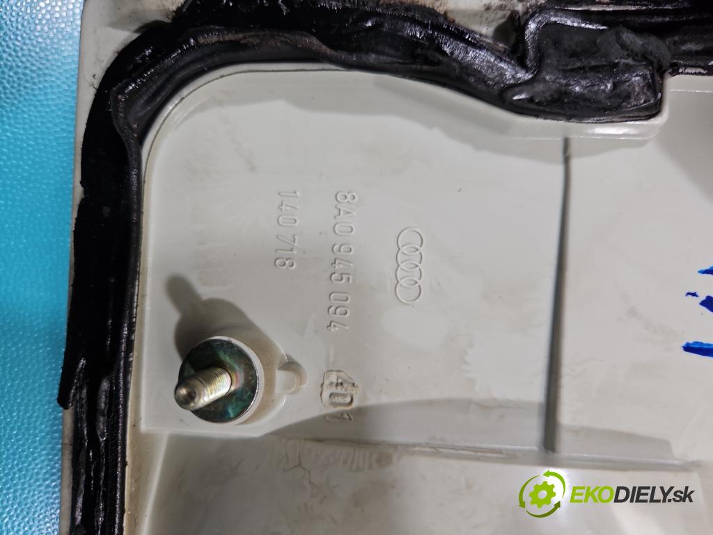 Audi 80 B4 1991-1994 2.0 90 HP manual 66 kW 1984 cm3 4- svetlo / reflektor zadné pravé  (Kľučka dverí ostatné)
