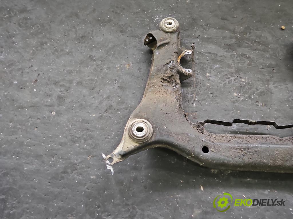 Audi 80 B4 1991-1994 2.0 90 HP manual 66 kW 1984 cm3 4- výstuha motora