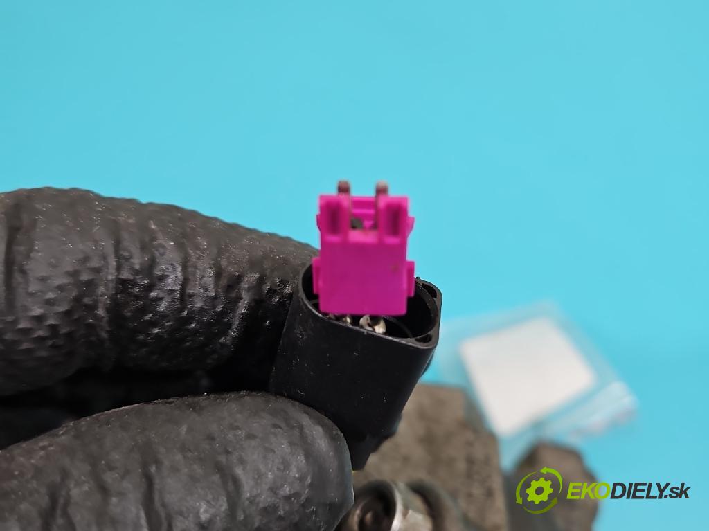 Audi A4 B7 2004-2008 1.8 T 20V 163 hp manual 120 kW 1781 cm3 5- Kompresor: klíma 8E0260805BF (Kompresor klimatizace)