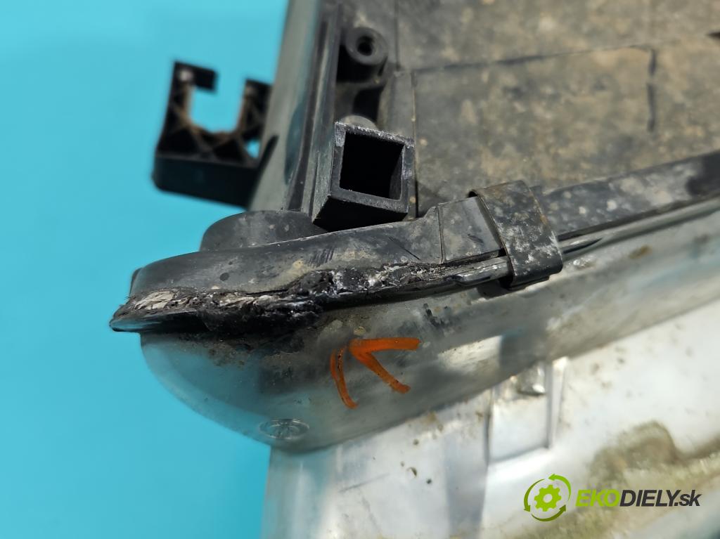 Audi A4 B7 2004-2008 1.8 T 20V 163 HP manual 120 kW 1781 cm3 5- Reflektor: pravý 0301219202 (Svetlo predné pravé)