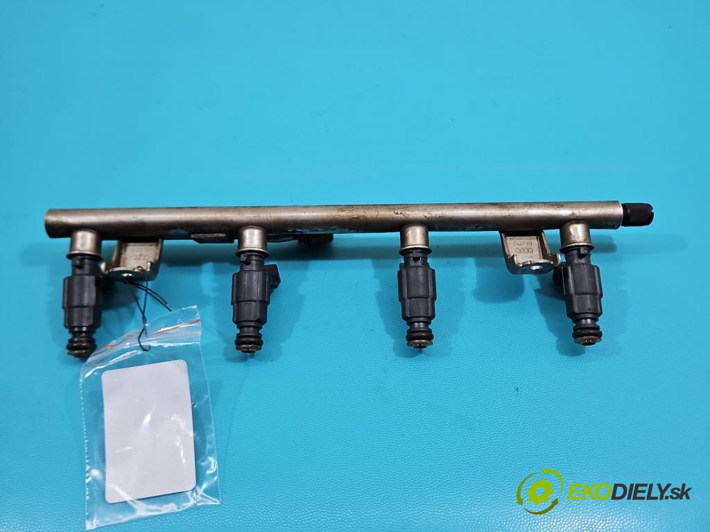 Audi A4 B7 2004-2008 1.8 T 20V 163 hp manual 120 kW 1781 cm3 5- vstřikovač F01R00M127 (Vstřikovač paliva)