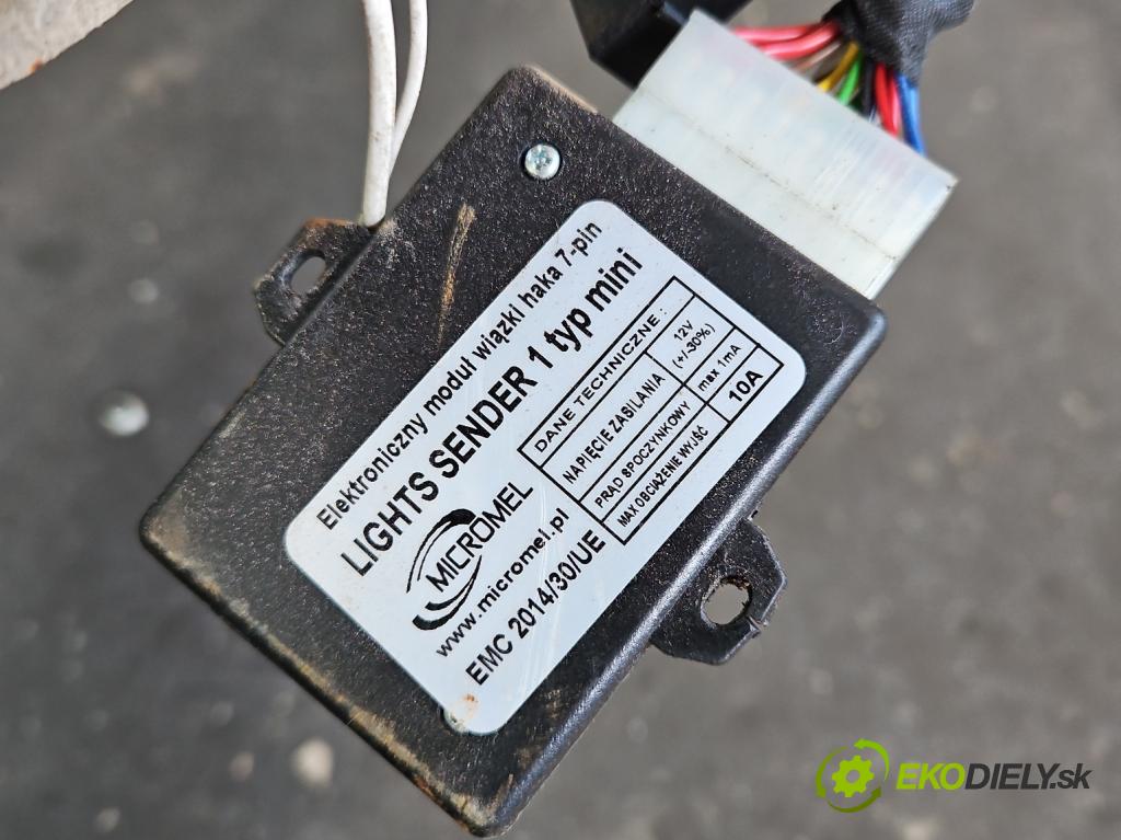 Audi A4 B7 2004-2008 1.8 T 20V 163 hp manual 120 kW 1781 cm3 5- oko tažné  (Tažné zařízení)