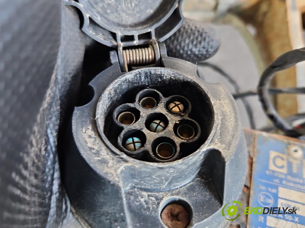 Audi A4 B7 2004-2008 1.8 T 20V 163 hp manual 120 kW 1781 cm3 5- oko tažné  (Tažné zařízení)