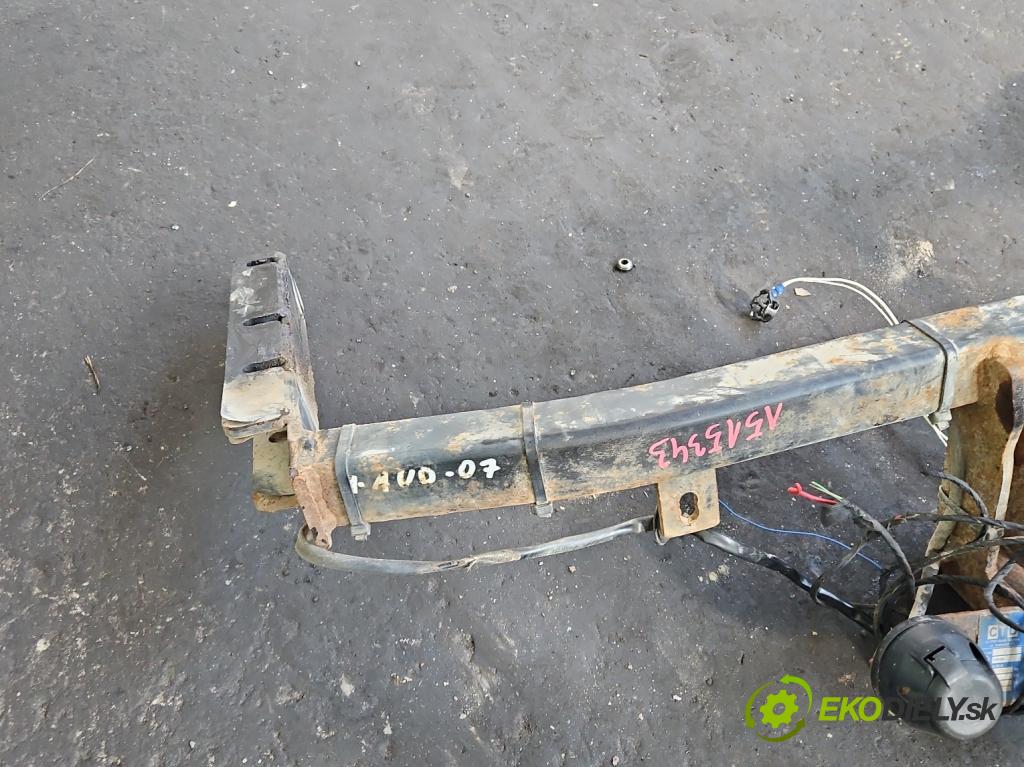 Audi A4 B7 2004-2008 1.8 T 20V 163 hp manual 120 kW 1781 cm3 5- oko tažné  (Tažné zařízení)