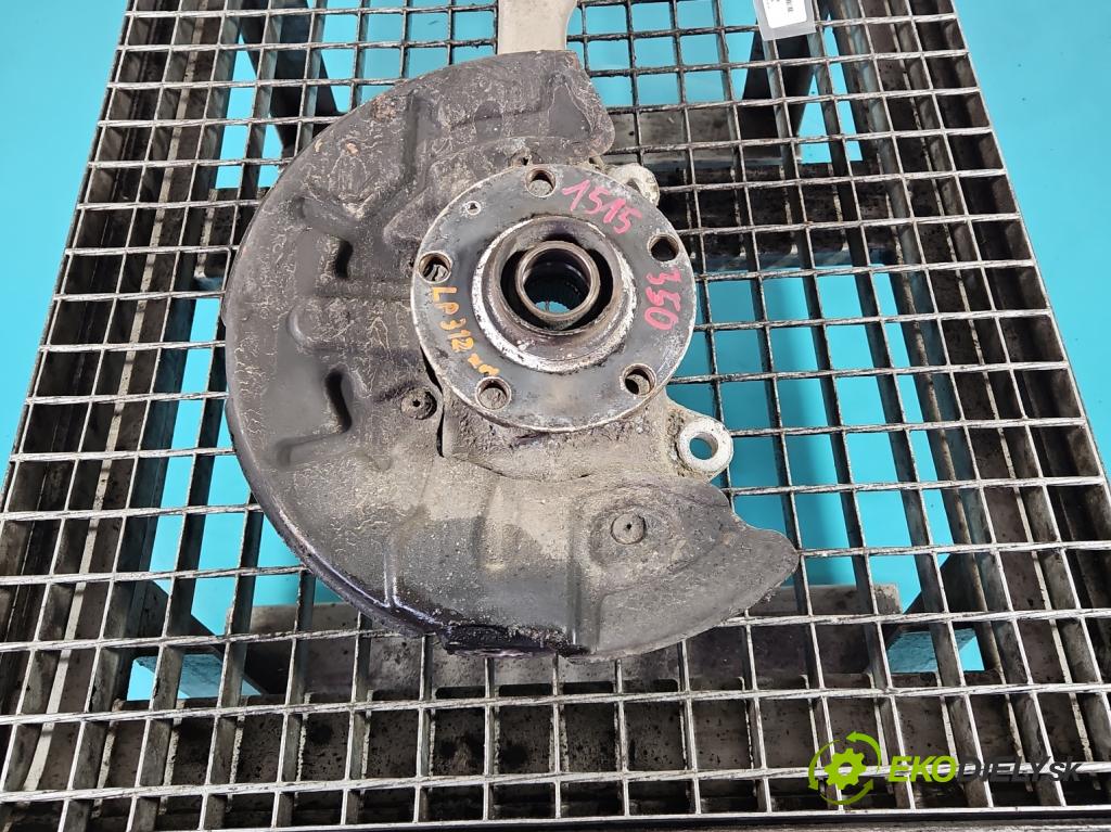 Audi A4 B7 2004-2008 1.8 T 20V 163 hp manual 120 kW 1781 cm3 5- náboj levé  (Náboj kola)