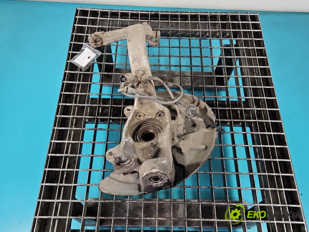 Audi A4 B7 2004-2008 1.8 T 20V 163 hp manual 120 kW 1781 cm3 5- náboj levé  (Náboj kola)