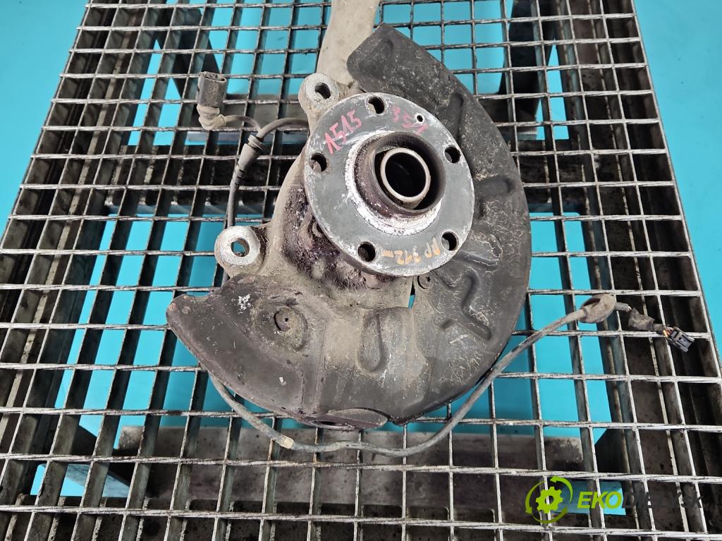 Audi A4 B7 2004-2008 1.8 T 20V 163 hp manual 120 kW 1781 cm3 5- náboj pravé  (Náboj kola)