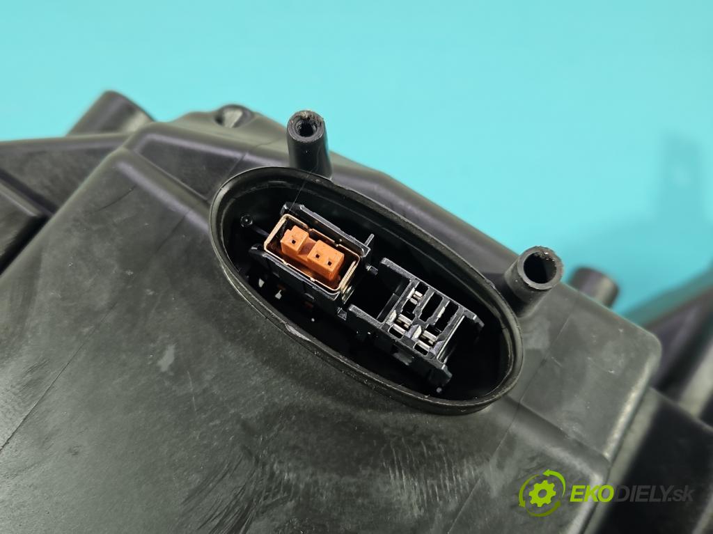 Opel Insignia A 2008-2017 2.0 cdti 160 HP manual 118 kW 1956 cm3 5- Reflektor: pravý 13226793 (Svetlo predné pravé)