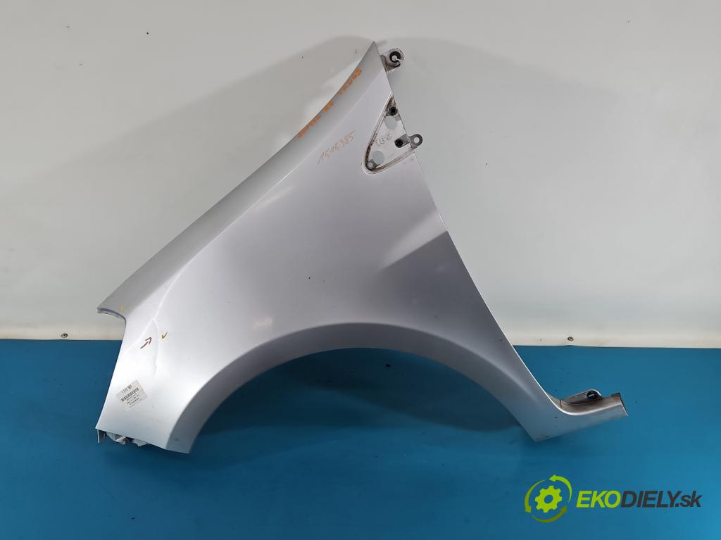 Renault Clio III 2005-2012 1.6 16V 111KM automatic 82 kW 1598 cm3 5- blatník predné ľavý  (Blatník predný ľavý)