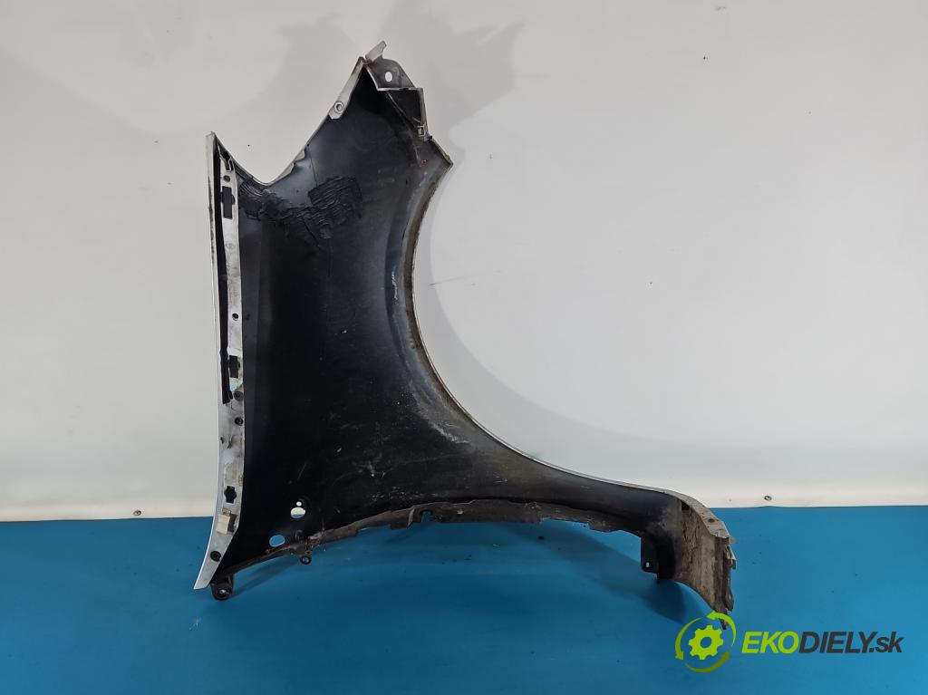 Renault Clio III 2005-2012 1.6 16V 111KM automatic 82 kW 1598 cm3 5- blatník predné ľavý  (Blatník predný ľavý)