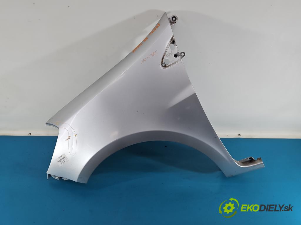 Renault Clio III 2005-2012 1.6 16V 111KM automatic 82 kW 1598 cm3 5- blatník predné ľavý  (Blatník predný ľavý)