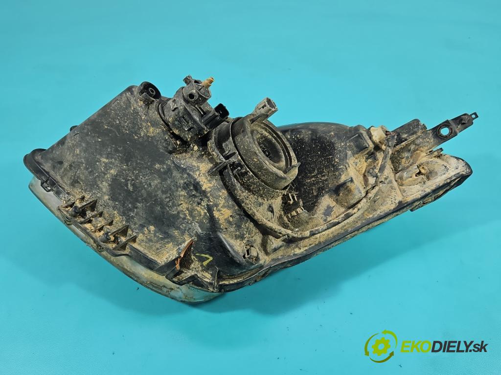 Suzuki Swift Mk6 2005-2010 1.3 16V 92 HP manual 68 kW 1328 cm3 5- Reflektor: pravý  (Svetlo predné pravé)