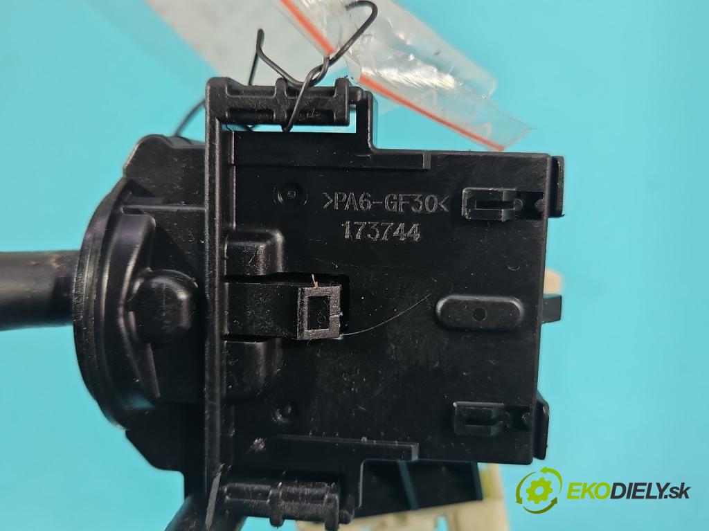 Suzuki Swift Mk6 2005-2010 1.3 16V 92 HP manual 68 kW 1328 cm3 5- prepínač smeroviek 173744 (Prepínacie páčky pod volantom)