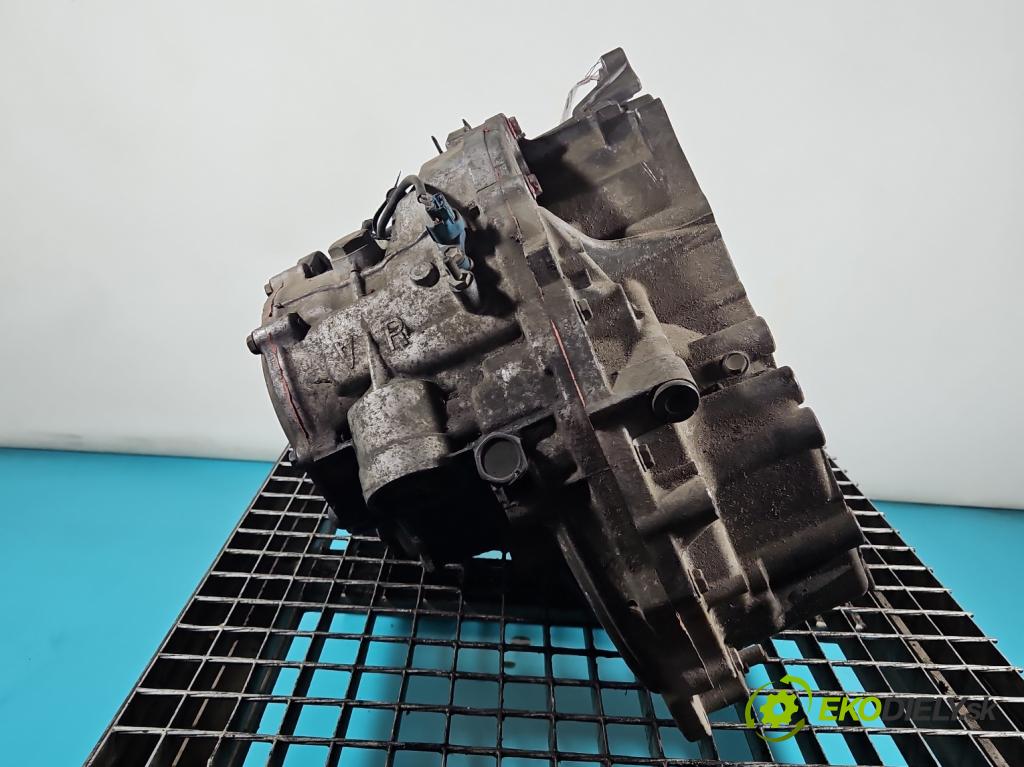 Volvo V70 II 1999-2007 2.4 D5 163 HP automatic 120 kW 2401 cm3 5- prevodovka stupeň,rýchlosť automat 30681186