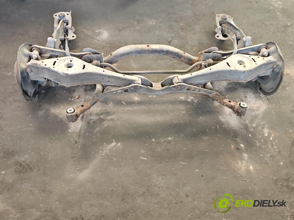 Vw Passat CC 2008-2016 2.0 TDI 140 hp manual 103 kW 1999 cm3 4- zadní výztuha  (Zadní výztuha)