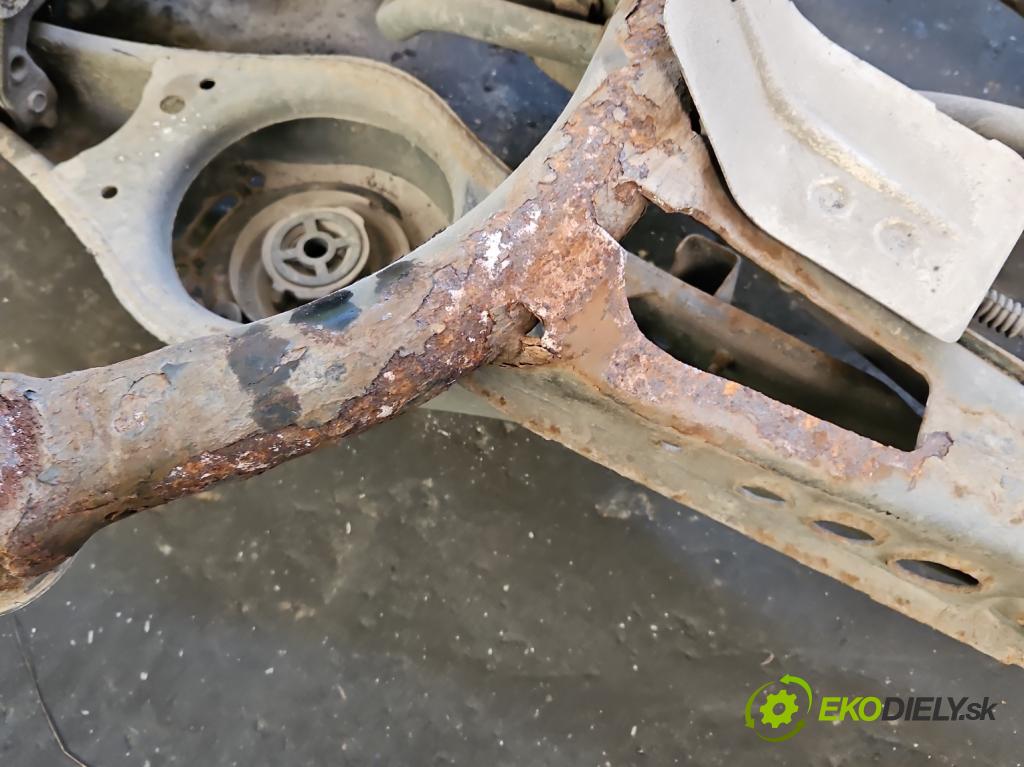 Vw Passat CC 2008-2016 2.0 TDI 140 hp manual 103 kW 1999 cm3 4- zadní výztuha  (Zadní výztuha)