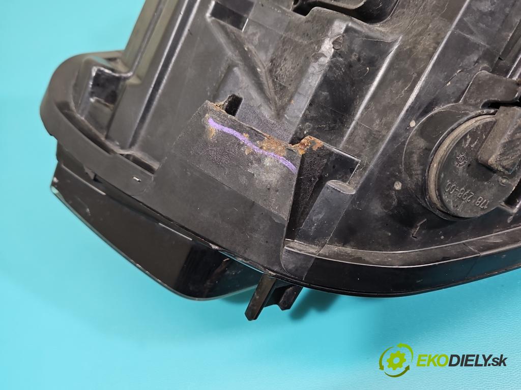 Audi A6 C7 2011-2018 3.0 tfsi: quattro 310HP automatic 228 kW 2995 cm3 4- Reflektor: pravý 4G0941034C (Svetlo predné pravé)