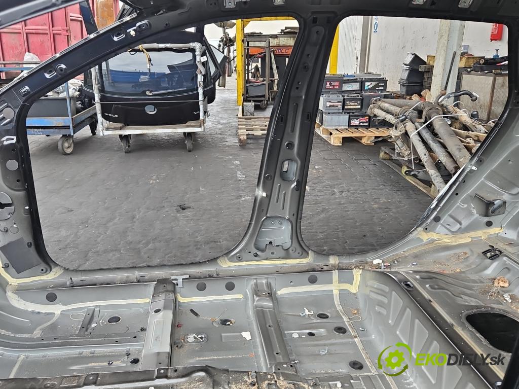 Hyundai i20 III 2020- 1.2 16V 84KM manual 61.8 kW 1197 cm3 5- práh pravý  (Karoserie ostatní)