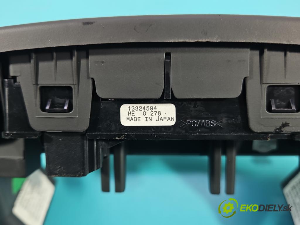 Opel Insignia A 2008-2017 2.0 cdti 160 hp manual 118 kW 1956 cm3 5- Mřížka: topení medián: 13282235 (Mřížka topení)