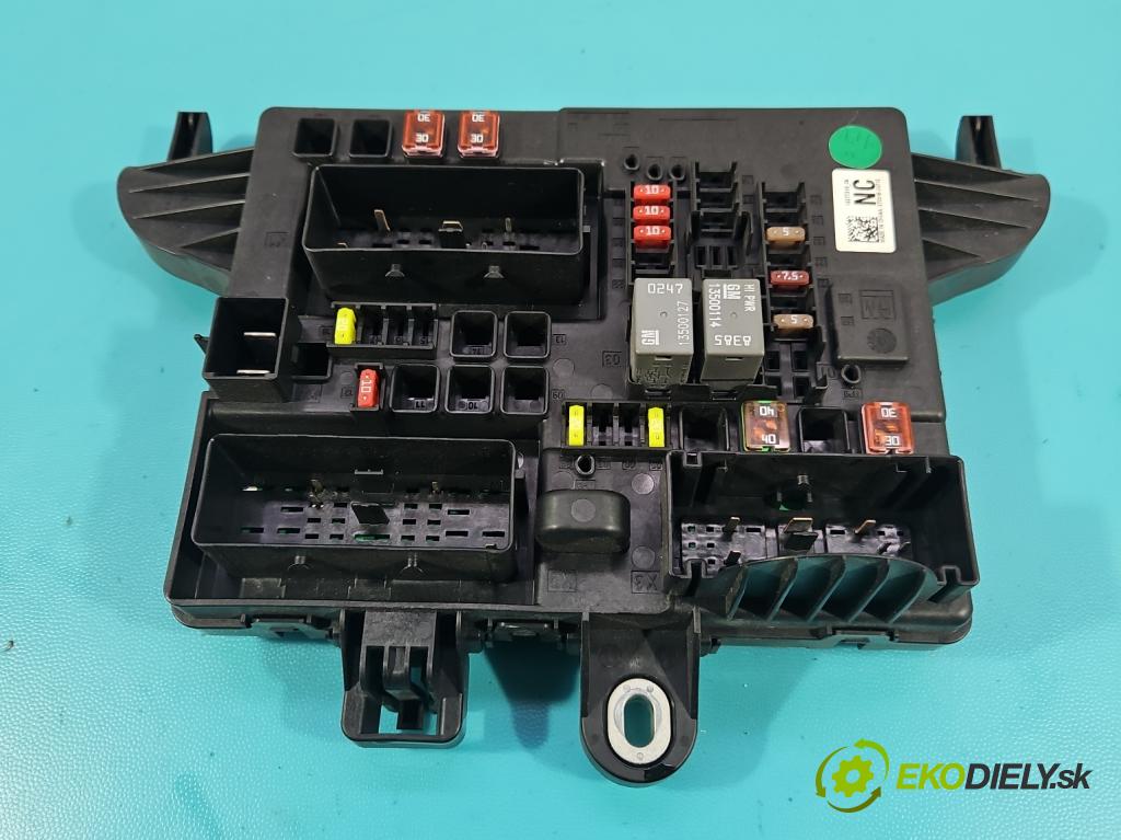 Opel Insignia A 2008-2017 2.0 cdti 160 hp manual 118 kW 1956 cm3 5- skříňka pojistková 544949969 (Pojistková skříňka)