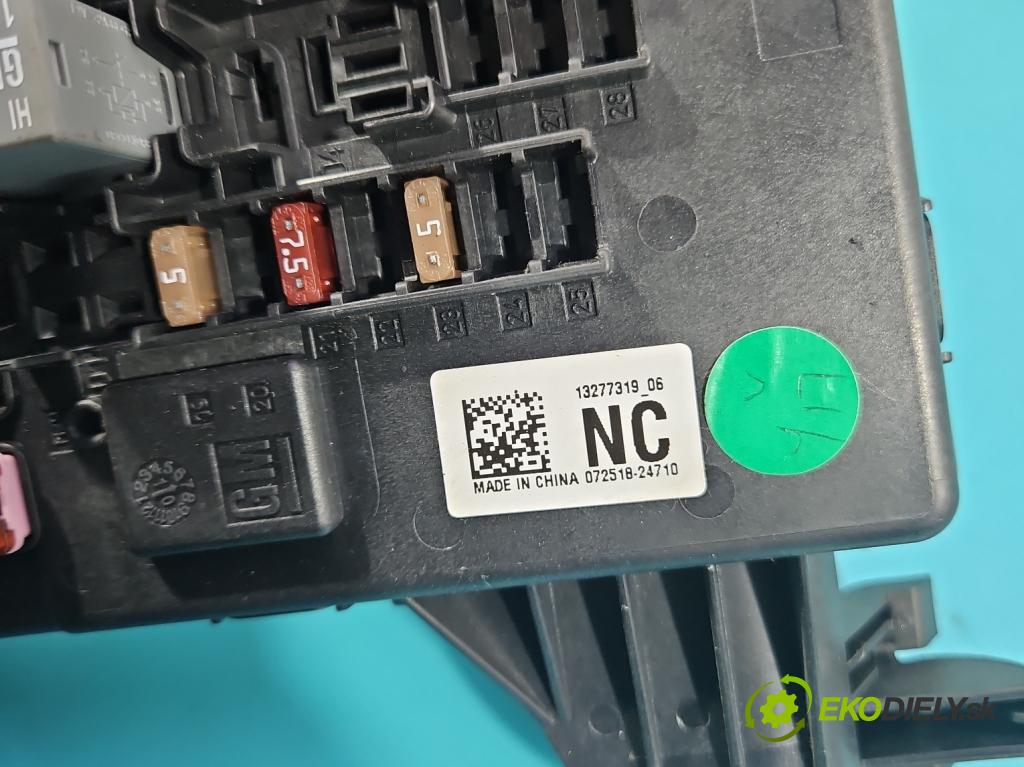 Opel Insignia A 2008-2017 2.0 cdti 160 hp manual 118 kW 1956 cm3 5- skříňka pojistková 544949969 (Pojistková skříňka)