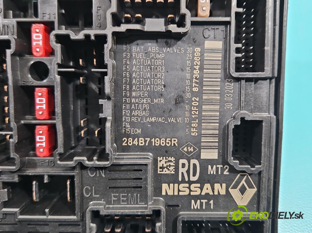 Dacia Sandero III 2020- 1.0 SCe 91KM manual 67 kW 999 cm3 5- skříňka pojistková 284B71965R (Pojistková skříňka)