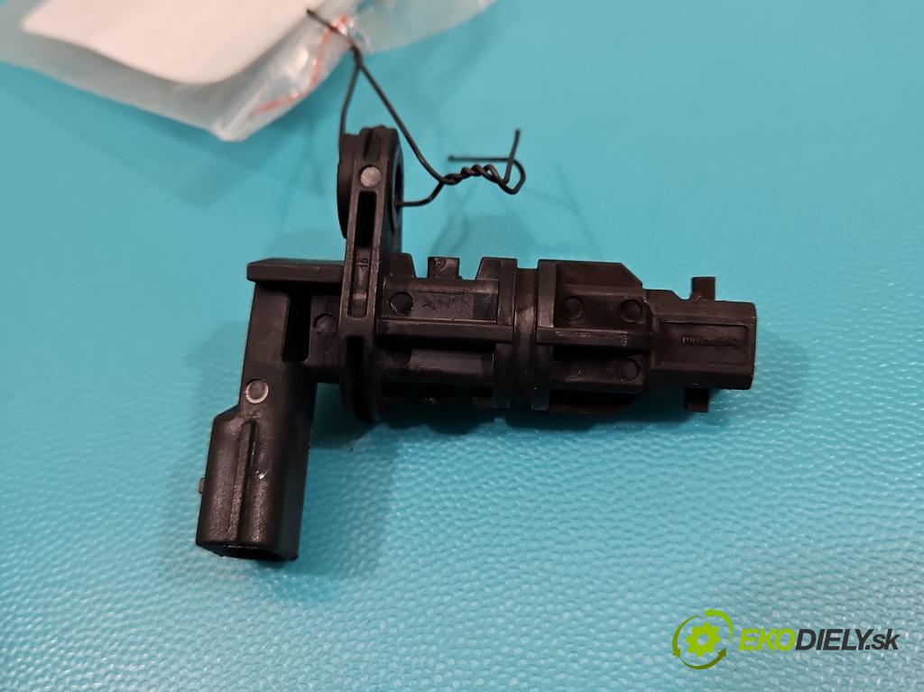 Dacia Sandero III 2020- 1.0 SCe: 91 KM manual 67 kW 999 cm3 5- snímač rýchlosti: 237313661R (Snímač)