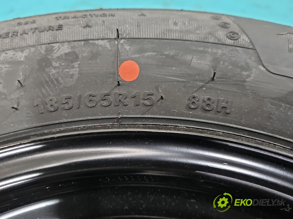 Dacia Sandero III 2020- 1.0 SCe: 91 KM manual 67 kW 999 cm3 5- koleso rezervne 15"