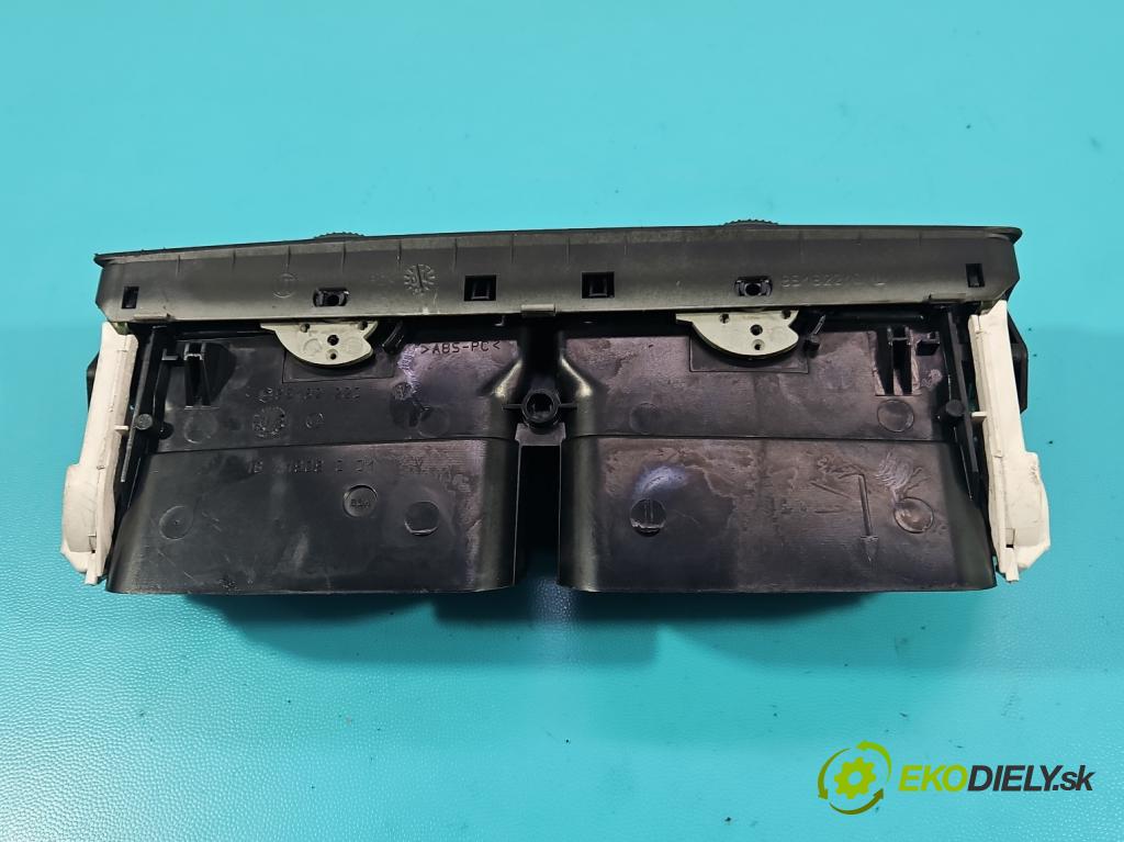 Vw Passat B5 1995-2005 1.9 tdi 110 HP manual 81 kW 1896 cm3 5- Mřížka: kúrenia stredová 3B0819728C (Mriežka kúrenia (fukár))