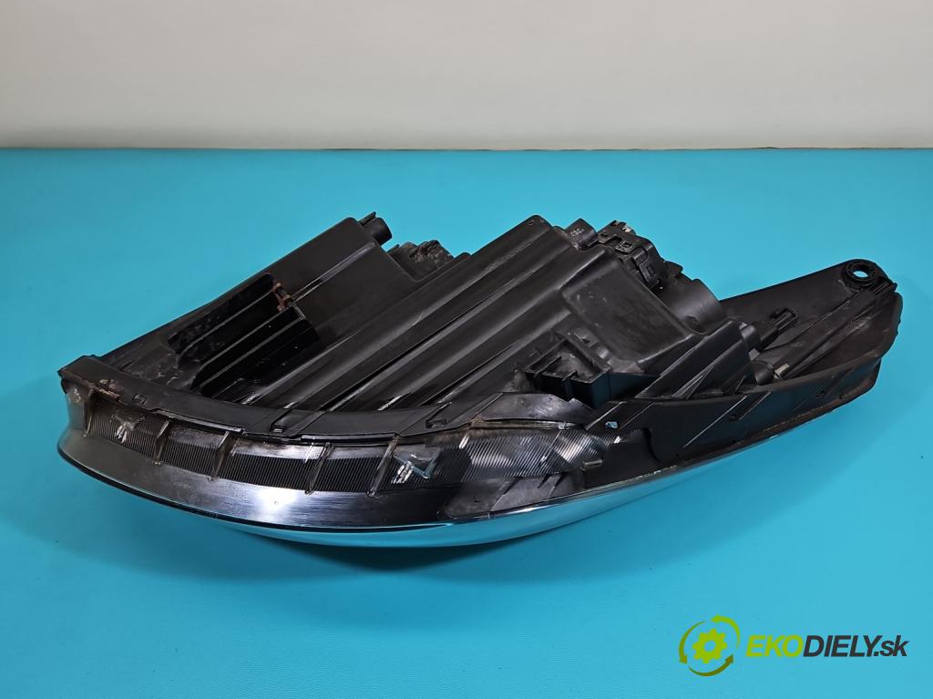 Hyundai Ix35 2.0 crdi 4wd 136 HP manual 100 kW 1995 cm3 5- Reflektor: pravý 92102-2Y (Svetlo predné pravé)
