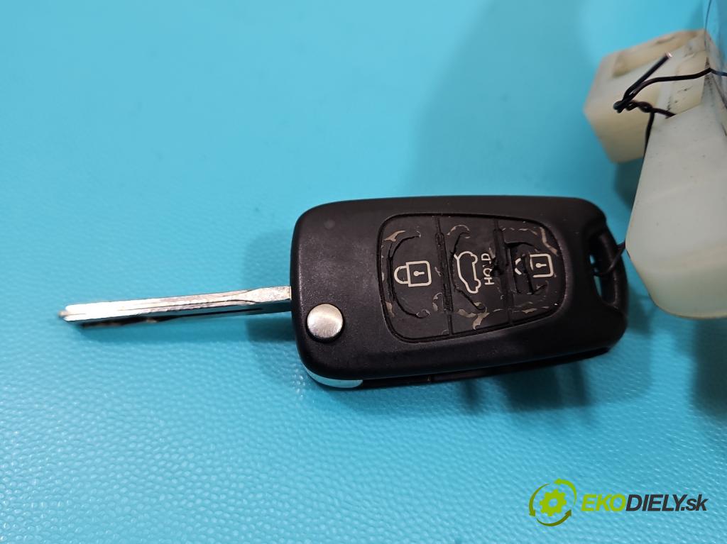 Hyundai Ix35 2.0 crdi 4wd 136hp manual 100 kW 1995 cm3 5- klika přední levé 90721-00400 (Vnější přední levá klika dveří)