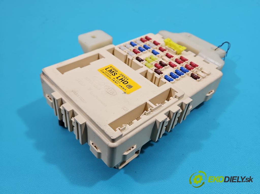 Hyundai Ix35 2.0 crdi 4wd 136 HP manual 100 kW 1995 cm3 5- skrinka poistka 91950-2S521 (Poistková skrinka)