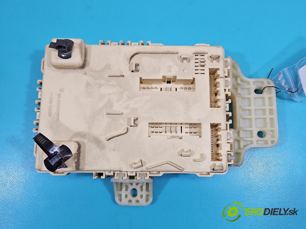 Hyundai Ix35 2.0 crdi 4wd 136 HP manual 100 kW 1995 cm3 5- skrinka poistka 91950-2S521 (Poistková skrinka)