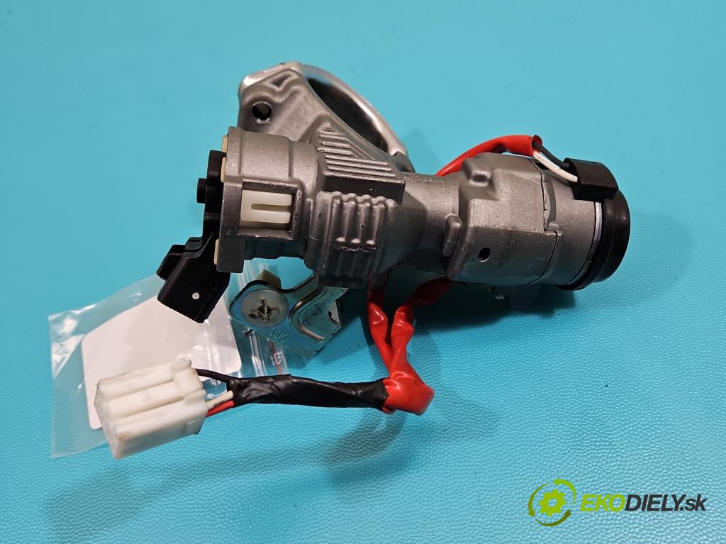 Hyundai Ix35 2.0 crdi 4wd 136 HP manual 100 kW 1995 cm3 5- Spínačka  (Spínacia skrinka)