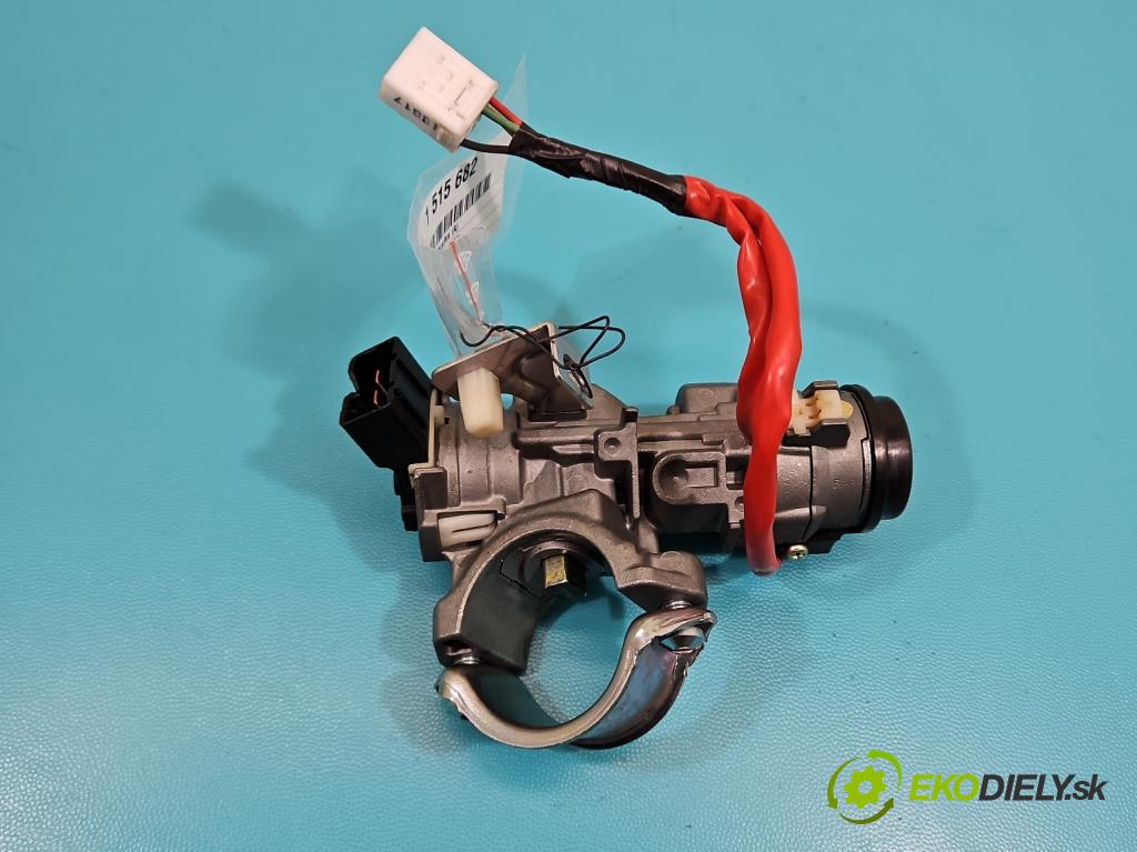 Hyundai Ix35 2.0 crdi 4wd 136 HP manual 100 kW 1995 cm3 5- Spínačka  (Spínacia skrinka)