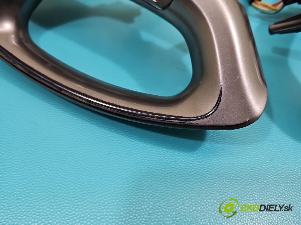 Hyundai Ix35 2.0 crdi 4wd 136 HP manual 100 kW 1995 cm3 5- prepínač multifunkční: řízení: 96700-2S300 (Prepínacie páčky pod volantom)