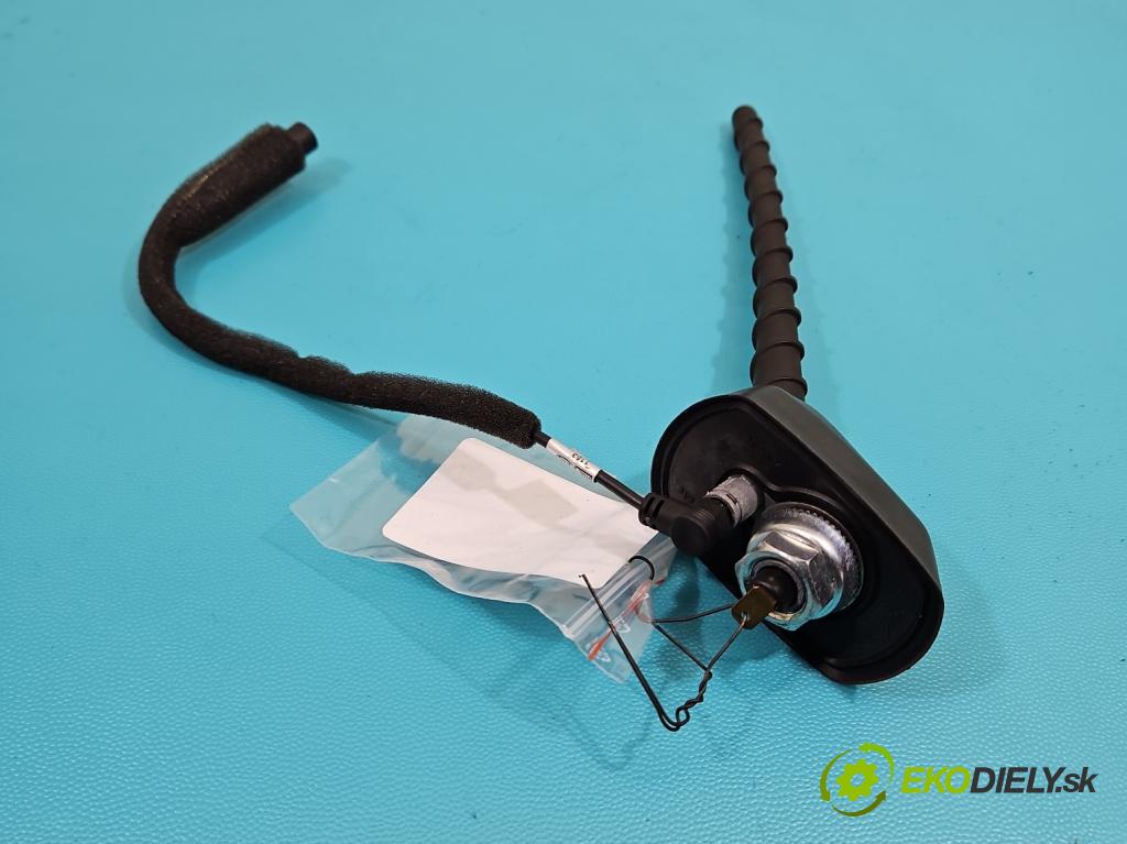 Hyundai Ix35 2.0 crdi 4wd 136 HP manual 100 kW 1995 cm3 5- Antena V3-05228EK