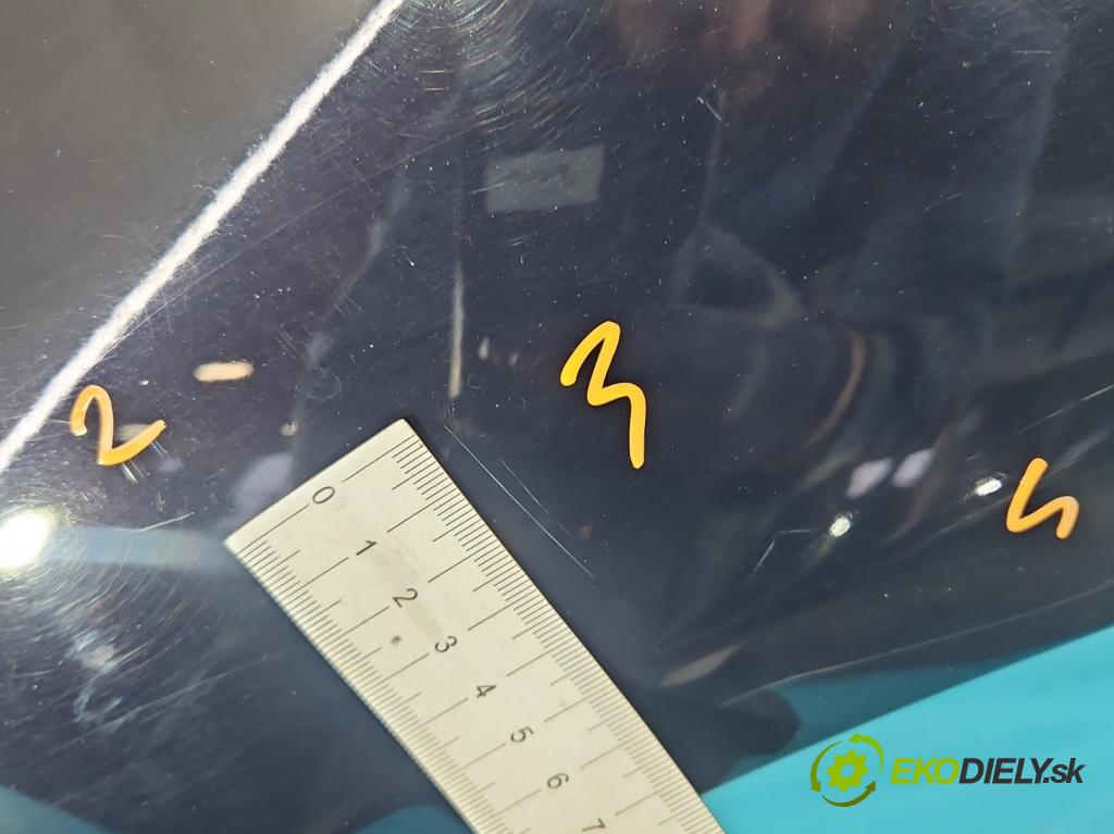 Fiat Punto Grande 1.2 8v 65 hp manual 48 kW 1242 cm3 3- blatnik přední levý  (Levý přední blatník)