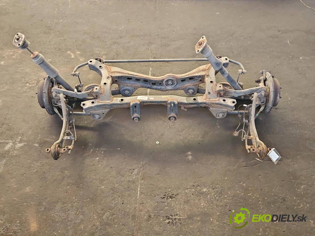 Hyundai Ix35 2.0 crdi 4wd 136hp manual 100 kW 1995 cm3 5- zadní výztuha 55405-2S110 (Zadní výztuha)