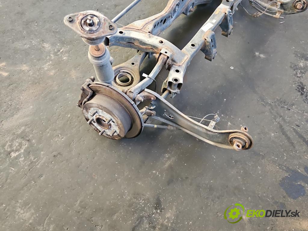 Hyundai Ix35 2.0 crdi 4wd 136hp manual 100 kW 1995 cm3 5- zadní výztuha 55405-2S110 (Zadní výztuha)