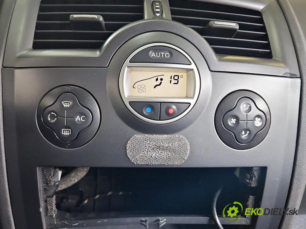 Renault Megane II 2003-2008 1.6 16v 111KM manual 82 kW 1598 cm3 4- panel kúrenia 8200413906