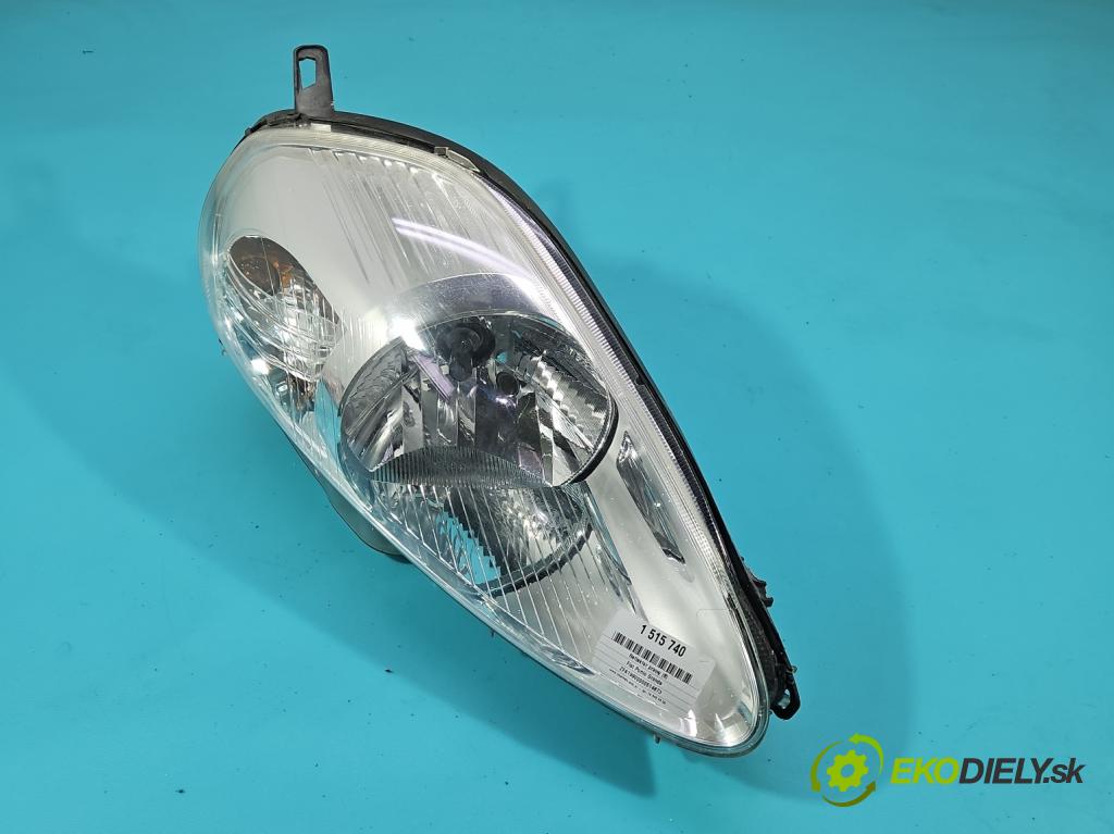 Fiat Punto Grande 1.2 8v 65 HP manual 48 kW 1242 cm3 3- Reflektor: pravý  (Svetlo predné pravé)